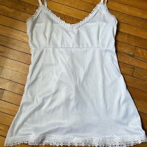Beautiful white vintage silk tank top. PERFECT FOR LAYERING!!